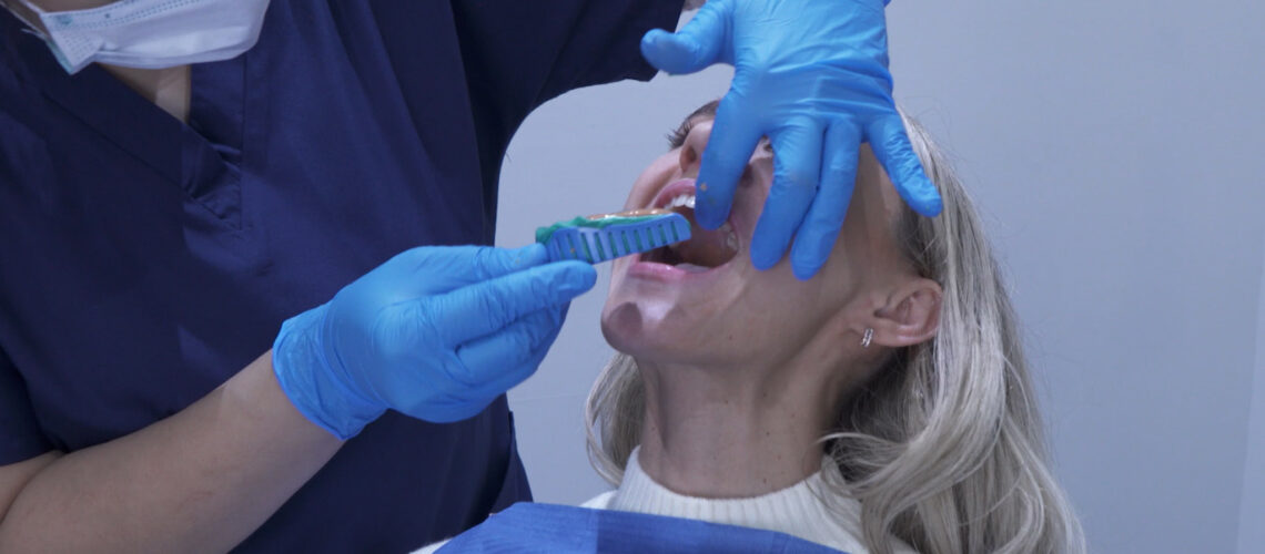 TOOTHBRUSH DENTAL AD